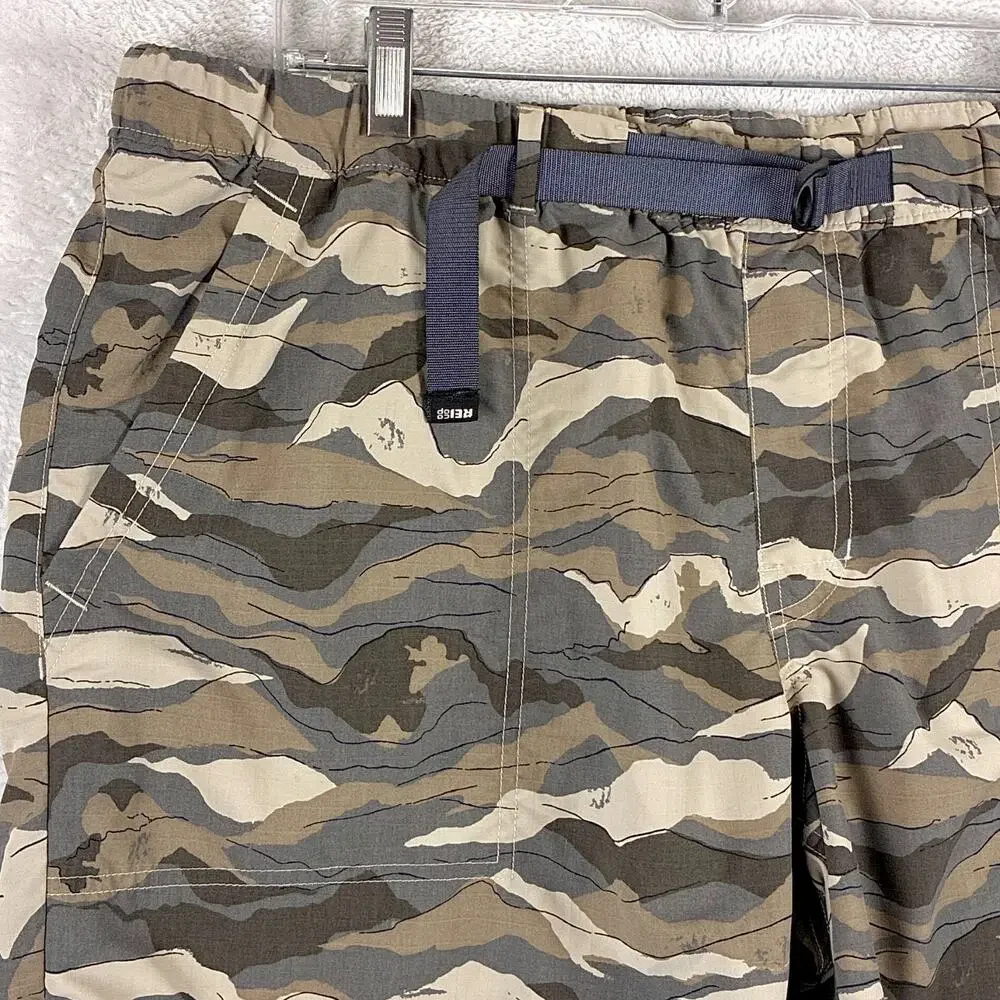 Rei Shorts Mens XL Camo Ripstop Trailmade Amphib Belted Nylon Trekking Climbing